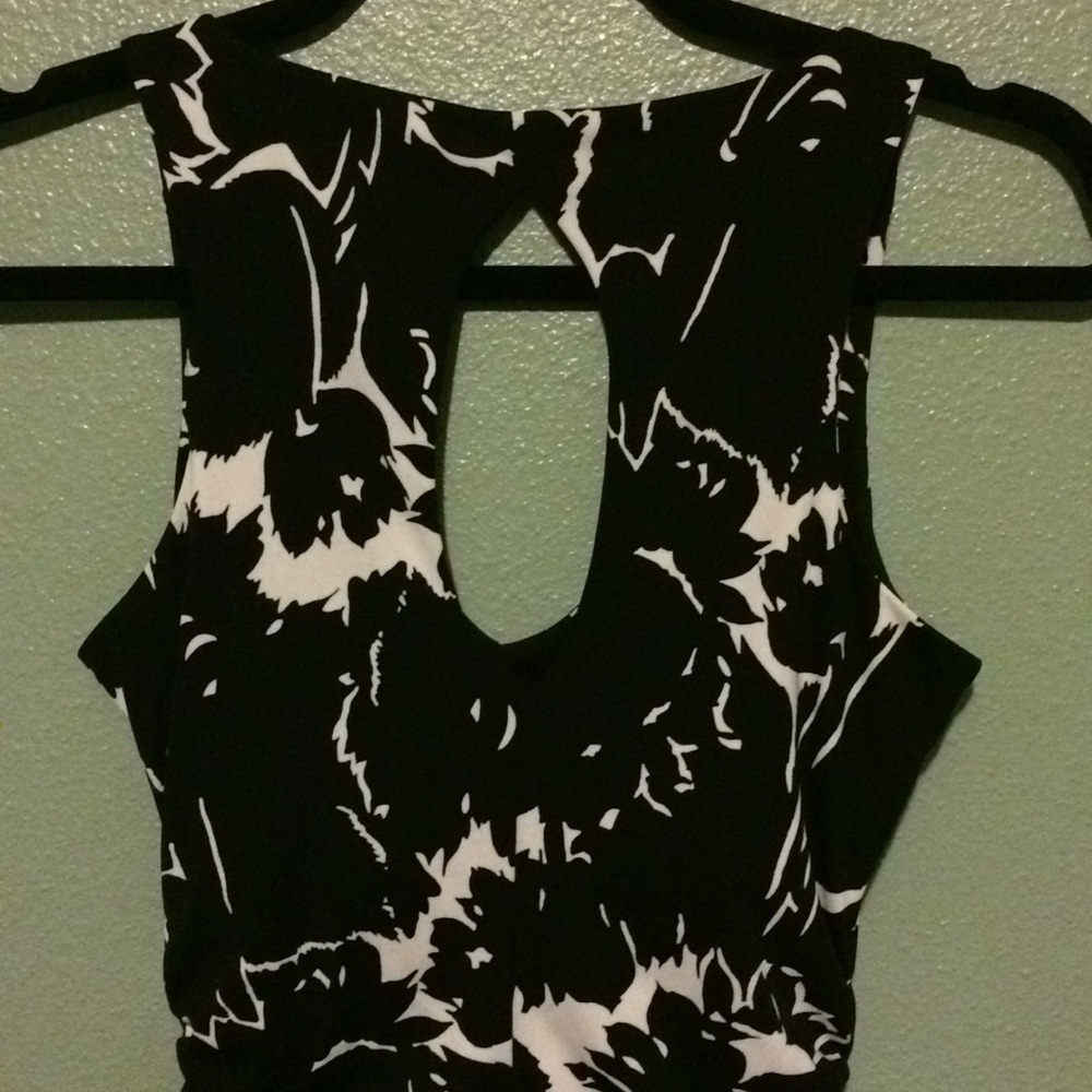 Express Black and White Floral Dress - Picture 7 of 7
